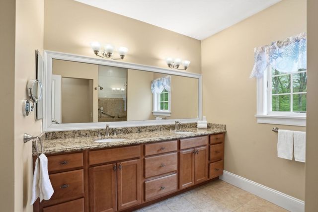 17 Hannah Brook Waye 9, Marshfield, MA 02050