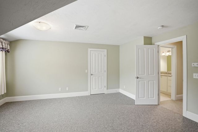 17 Hannah Brook Waye 9, Marshfield, MA 02050