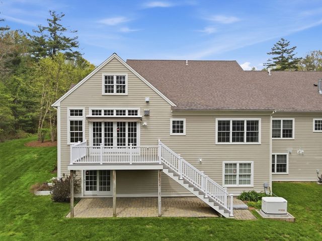 17 Hannah Brook Waye 9, Marshfield, MA 02050