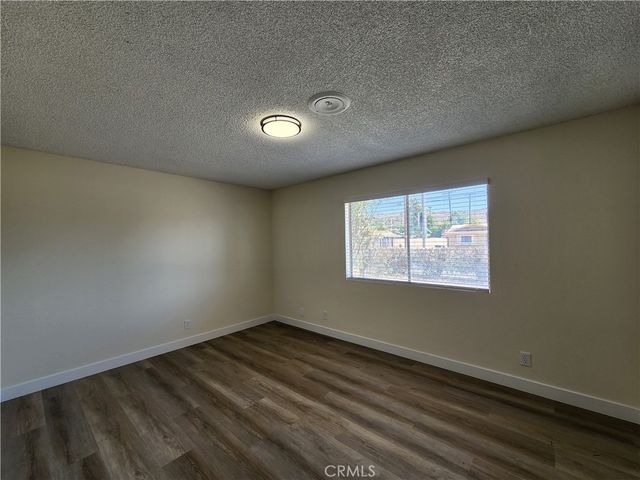 832 E Stetson, Hemet, CA 92543