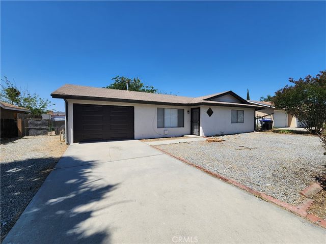 832 E Stetson, Hemet, CA 92543
