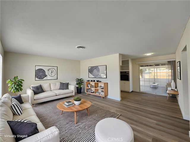 832 E Stetson, Hemet, CA 92543