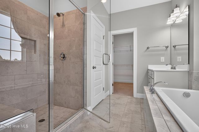 21 W Shooting Star Lane, Hampstead, NC 28443