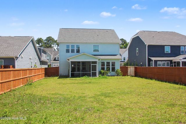 21 W Shooting Star Lane, Hampstead, NC 28443