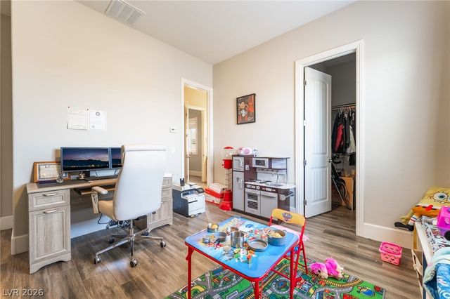 8157 Gilespie Street, Las Vegas, NV 89123