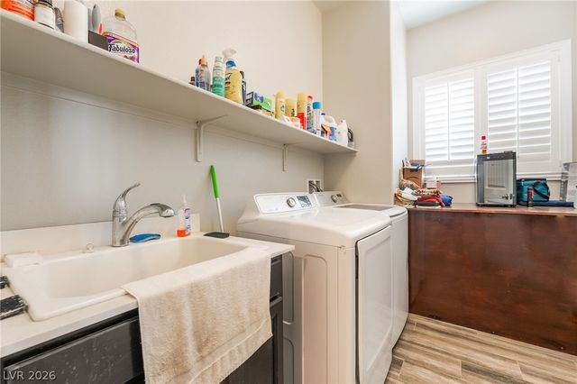 8157 Gilespie Street, Las Vegas, NV 89123