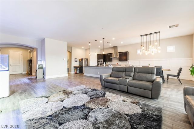 8157 Gilespie Street, Las Vegas, NV 89123