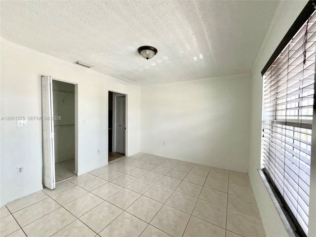 9184 NW 119 Terrace 198, Hialeah Gardens, FL 33018
