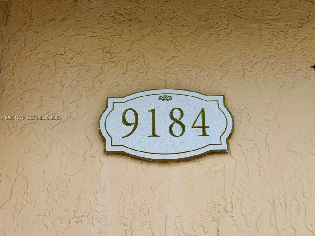 9184 NW 119 Terrace 198, Hialeah Gardens, FL 33018