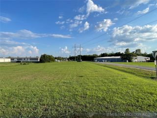 3 S Warmack Street W, Warner, OK 74469