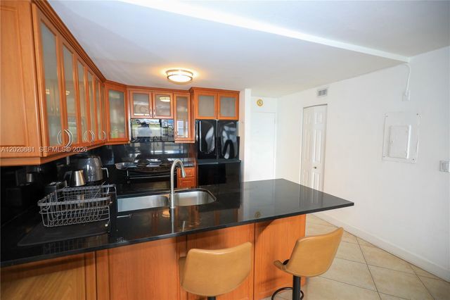 600 NE 36th St 710, Miami, FL 33137