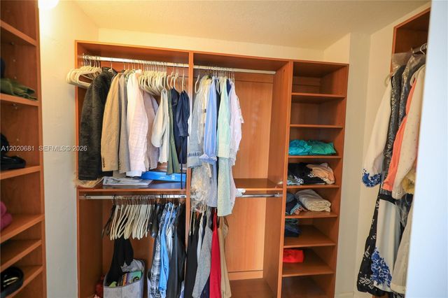 600 NE 36th St 710, Miami, FL 33137