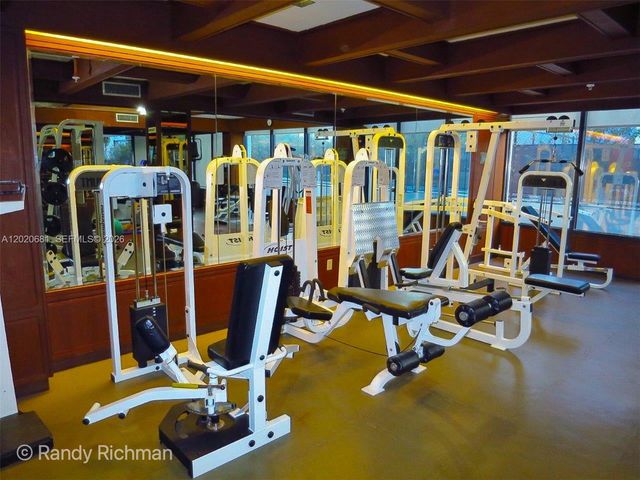 600 NE 36th St 710, Miami, FL 33137