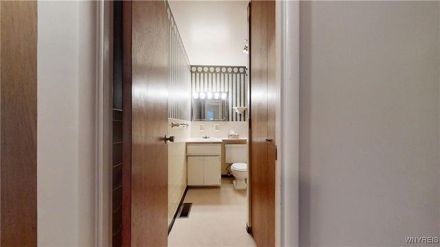 85 Halladay Lane, Tonawanda, NY 14150