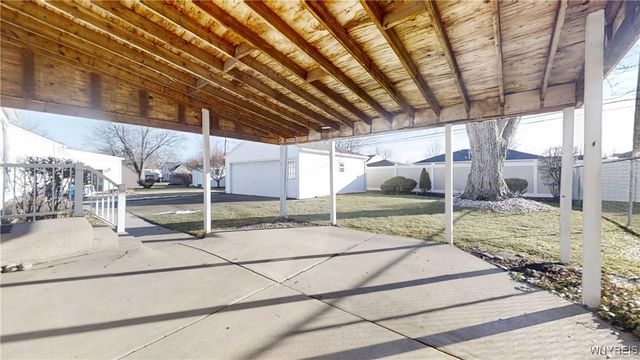 85 Halladay Lane, Tonawanda, NY 14150