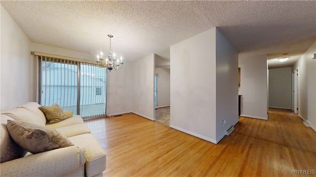 85 Halladay Lane, Tonawanda, NY 14150