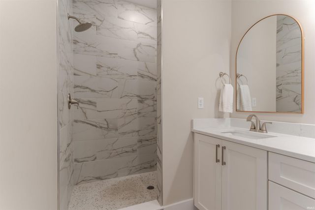 8445 Bell Crossing Drive, Newburgh, IN 47630