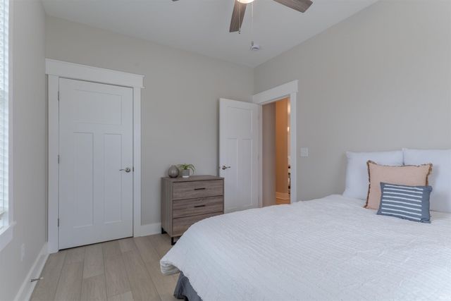 8445 Bell Crossing Drive, Newburgh, IN 47630