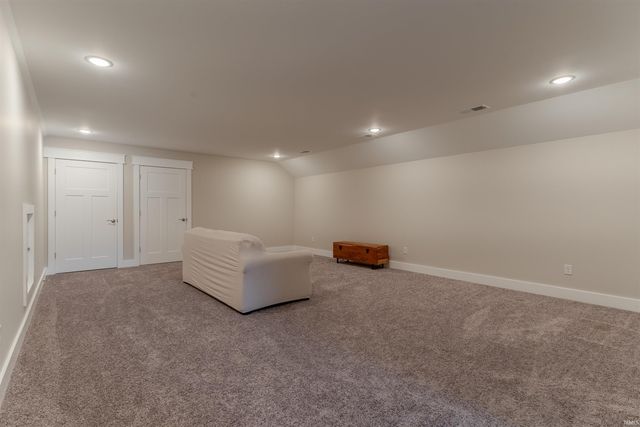 8445 Bell Crossing Drive, Newburgh, IN 47630