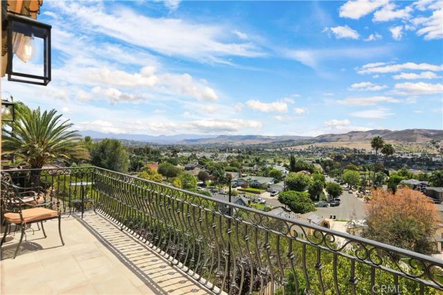 6 Riverstone, Laguna Niguel, CA 92677