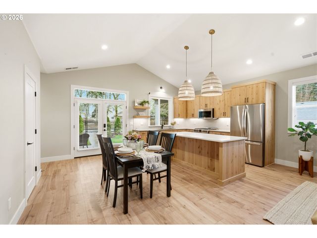 37354 AMERICAN St, Sandy, OR 97055