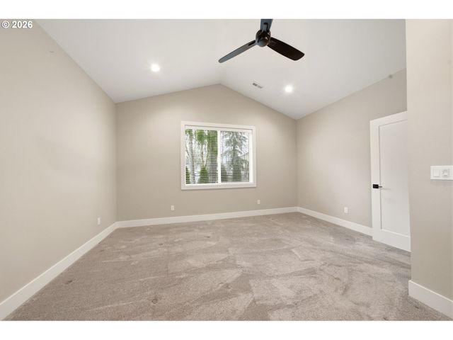 37354 AMERICAN St, Sandy, OR 97055
