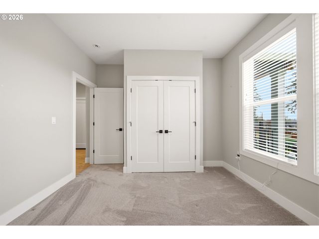 37354 AMERICAN St, Sandy, OR 97055