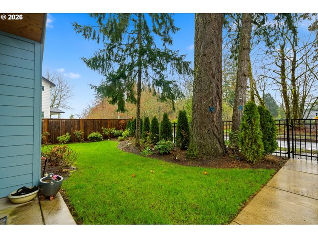 37354 AMERICAN St, Sandy, OR 97055