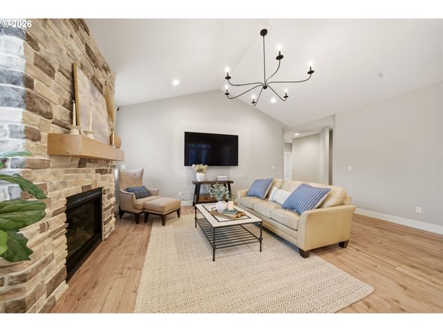 37354 AMERICAN St, Sandy, OR 97055