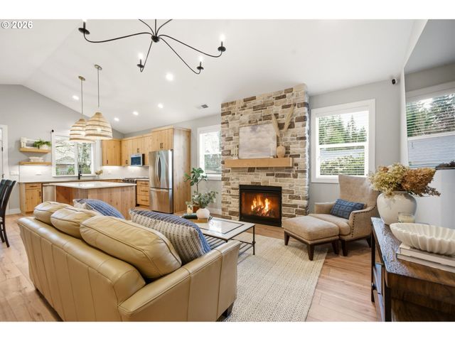 37354 AMERICAN St, Sandy, OR 97055