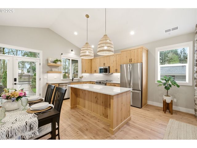 37354 AMERICAN St, Sandy, OR 97055