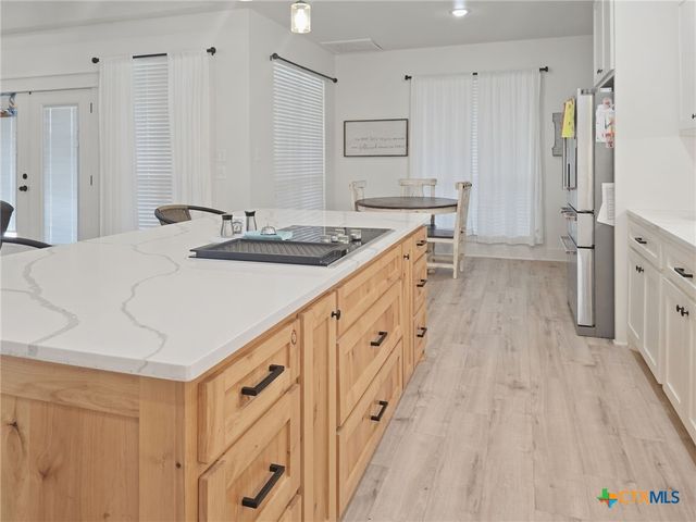 211 Lakewood Drive, Gatesville, TX 76528