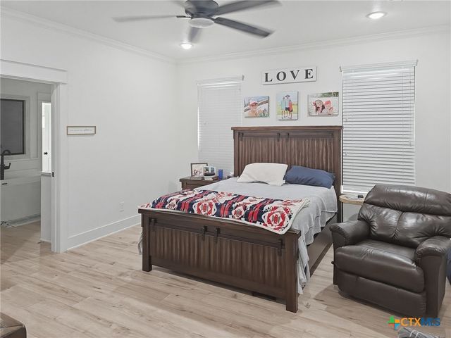 211 Lakewood Drive, Gatesville, TX 76528