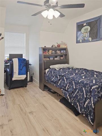 211 Lakewood Drive, Gatesville, TX 76528