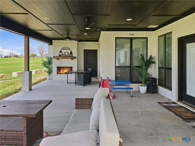 211 Lakewood Drive, Gatesville, TX 76528