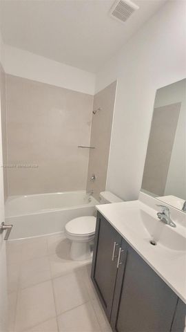 14708 SW 181st Ter 0, Miami, FL 33187