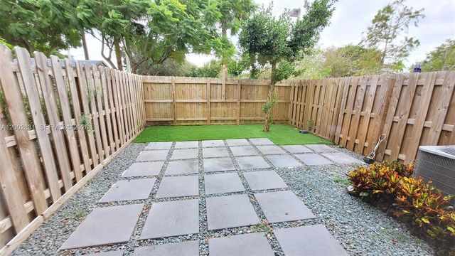 14708 SW 181st Ter 0, Miami, FL 33187