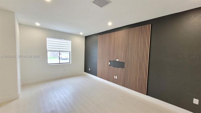 14708 SW 181st Ter 0, Miami, FL 33187