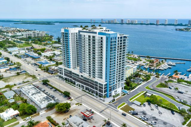 220 Lake Shore Drive 1809, Lake Park, FL 33403