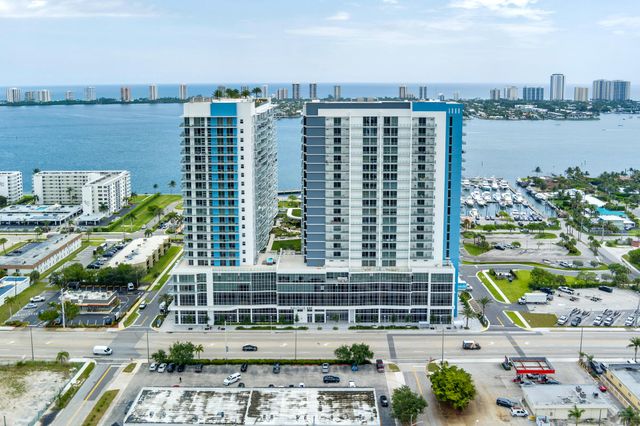 220 Lake Shore Drive 1809, Lake Park, FL 33403