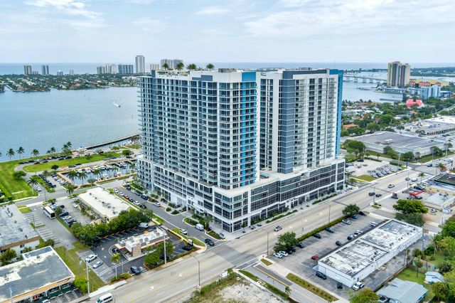 220 Lake Shore Drive 1809, Lake Park, FL 33403