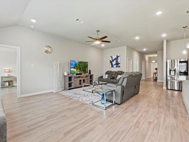 8635 Jetty Glen Drive, Cypress, TX 77433