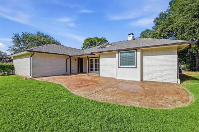 205 N FOREST Lane, Double Oak, TX 75077