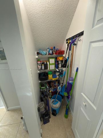 13909 SW 172nd Ln 13909, Miami, FL 33177