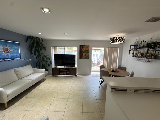 13909 SW 172nd Ln 13909, Miami, FL 33177