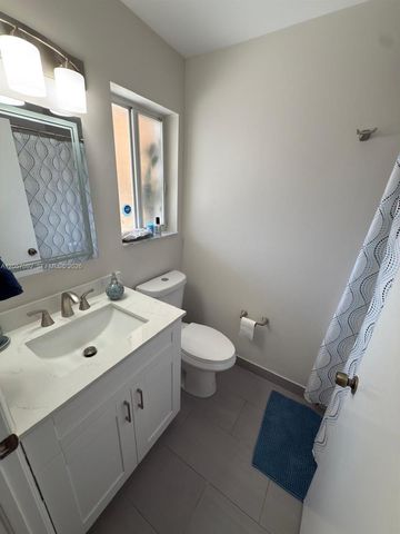 13909 SW 172nd Ln 13909, Miami, FL 33177