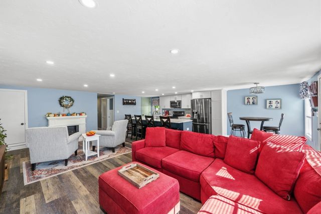 156 Main Street, Hanson, MA 02341