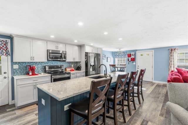 156 Main Street, Hanson, MA 02341