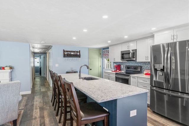 156 Main Street, Hanson, MA 02341