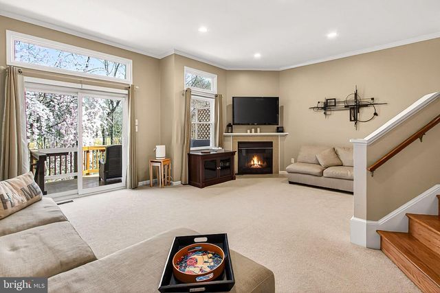 7923 VALLEYFIELD DR, Springfield, VA 22153